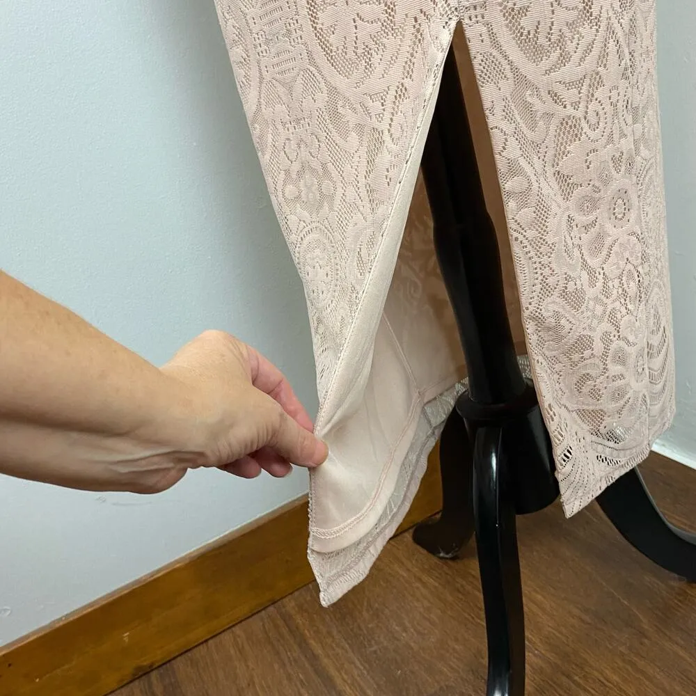 Dress the Population Nude Pink Zahra Lace Front Slit Midi Dress Small Sample - Image 5