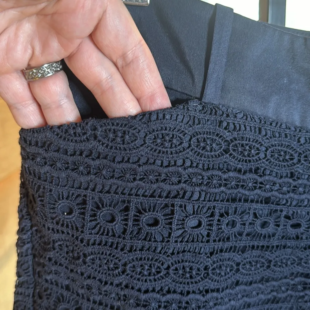 The Limited Navy Blue Lace Crochet Shorts Size 4 - Image 6