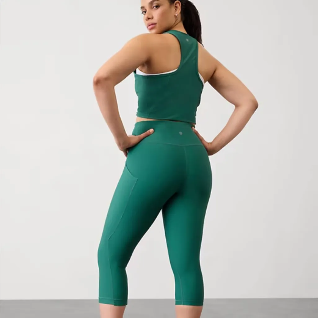Athleta Interval Stash Emerald Capri Leggings - Image 5