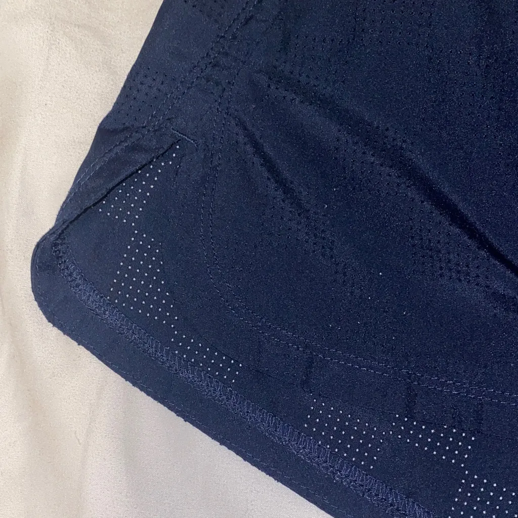 Nike Women's Navy Athletic Shorts - Image 5