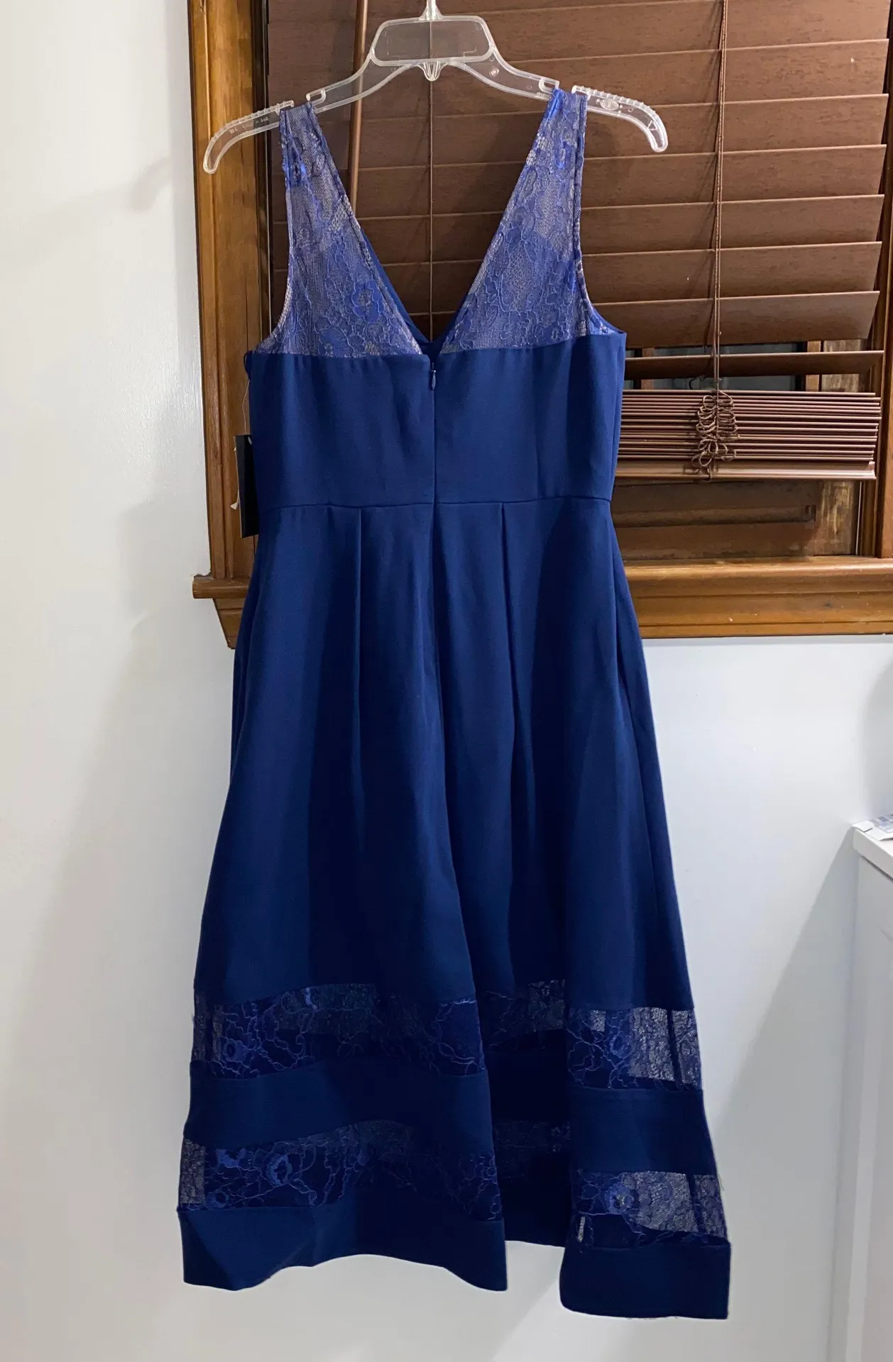 NWT $220 Blue Lace Trim Midi V Neck  - Image 4