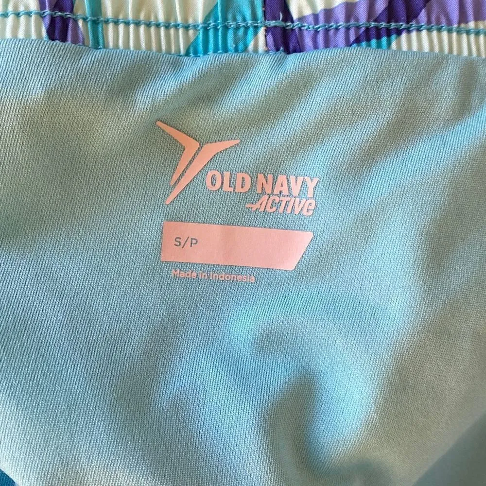 Old Navy Active-never worn with out tags - Image 5