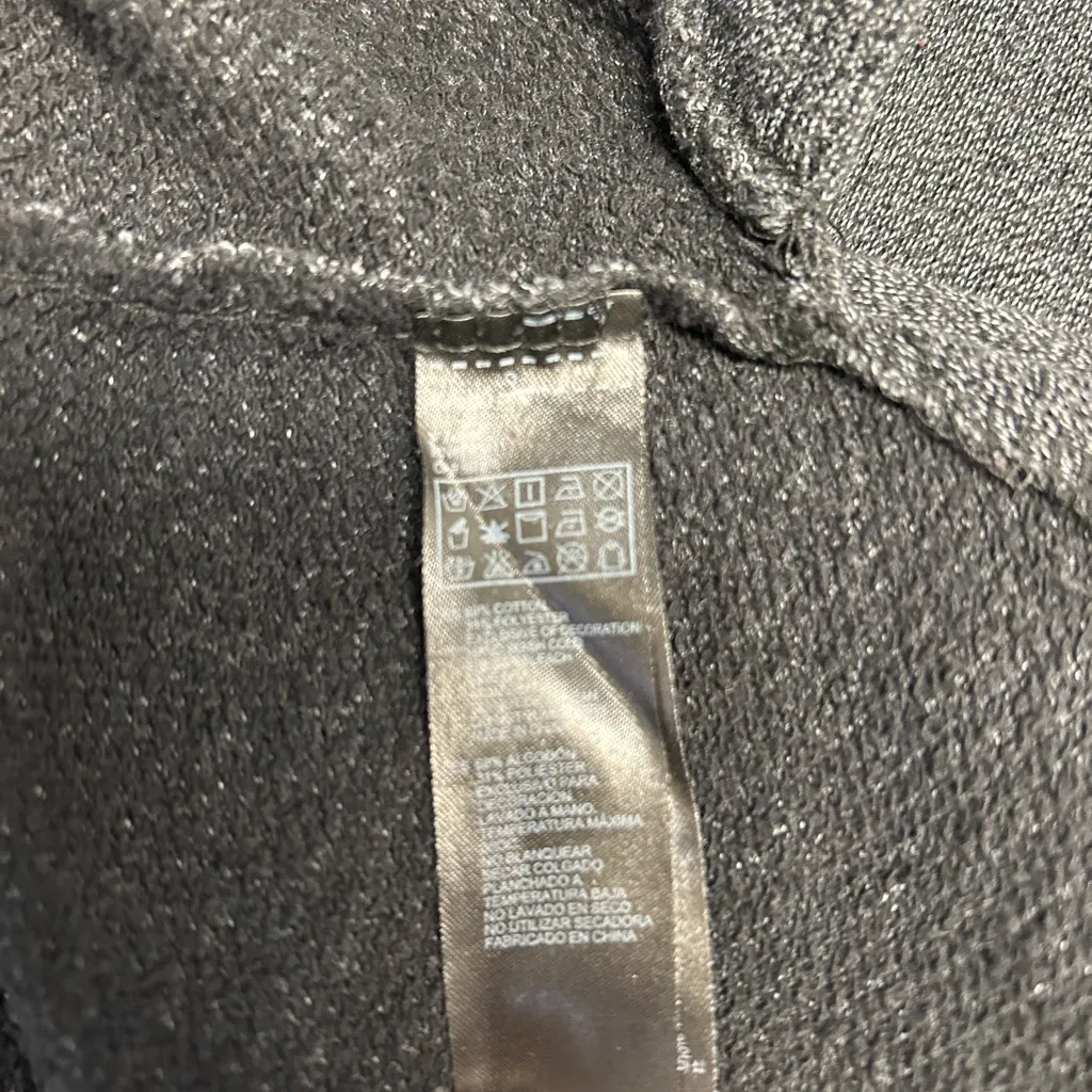 Forever 21 Gray Sweater with Sequin Tiger Design - Image 6