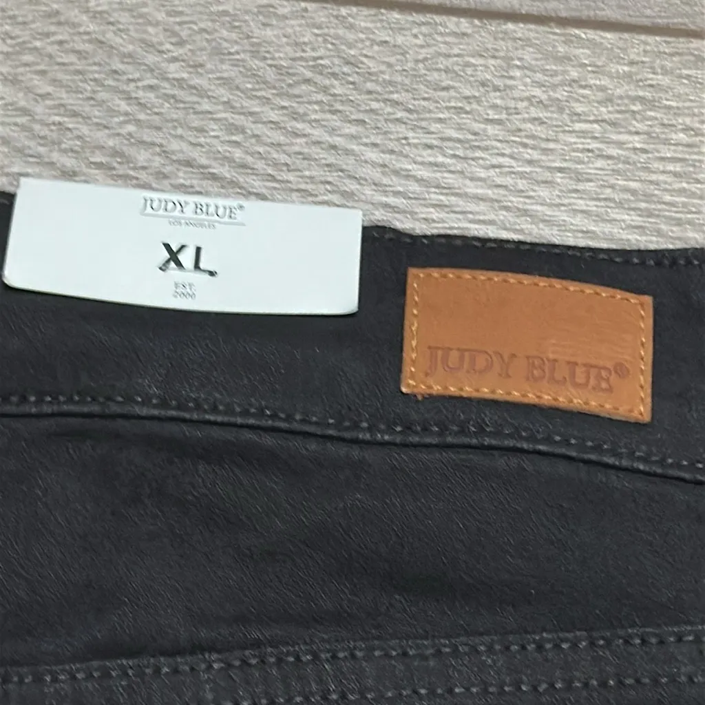 Judy‎ Blue High Rise Distressed Black Stretch Jean Shorts Size XL - Image 3