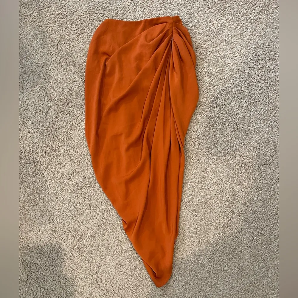 SHEIN High-Slit Ruched Burnt Orange Midi Skirt - Image 3