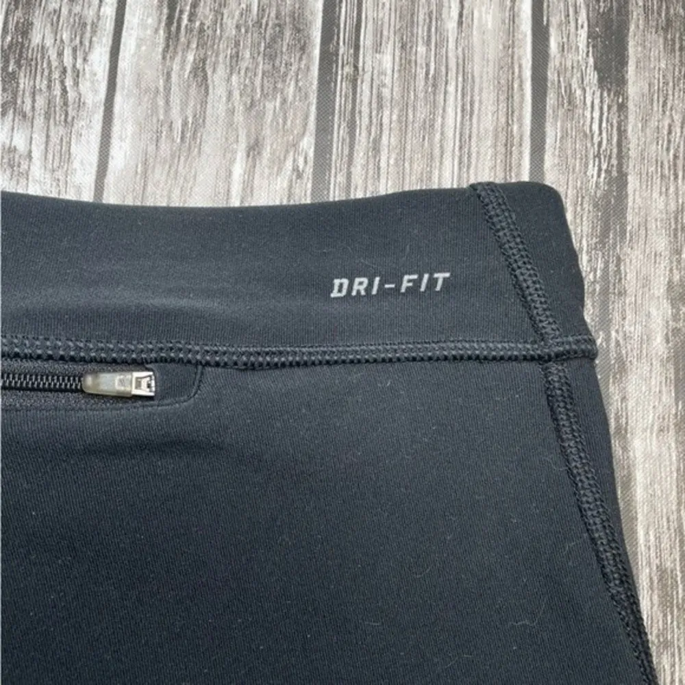 Nike Women's Short Leggings Bermuda Length Dri-Fit M Med Medium Black White - Image 5