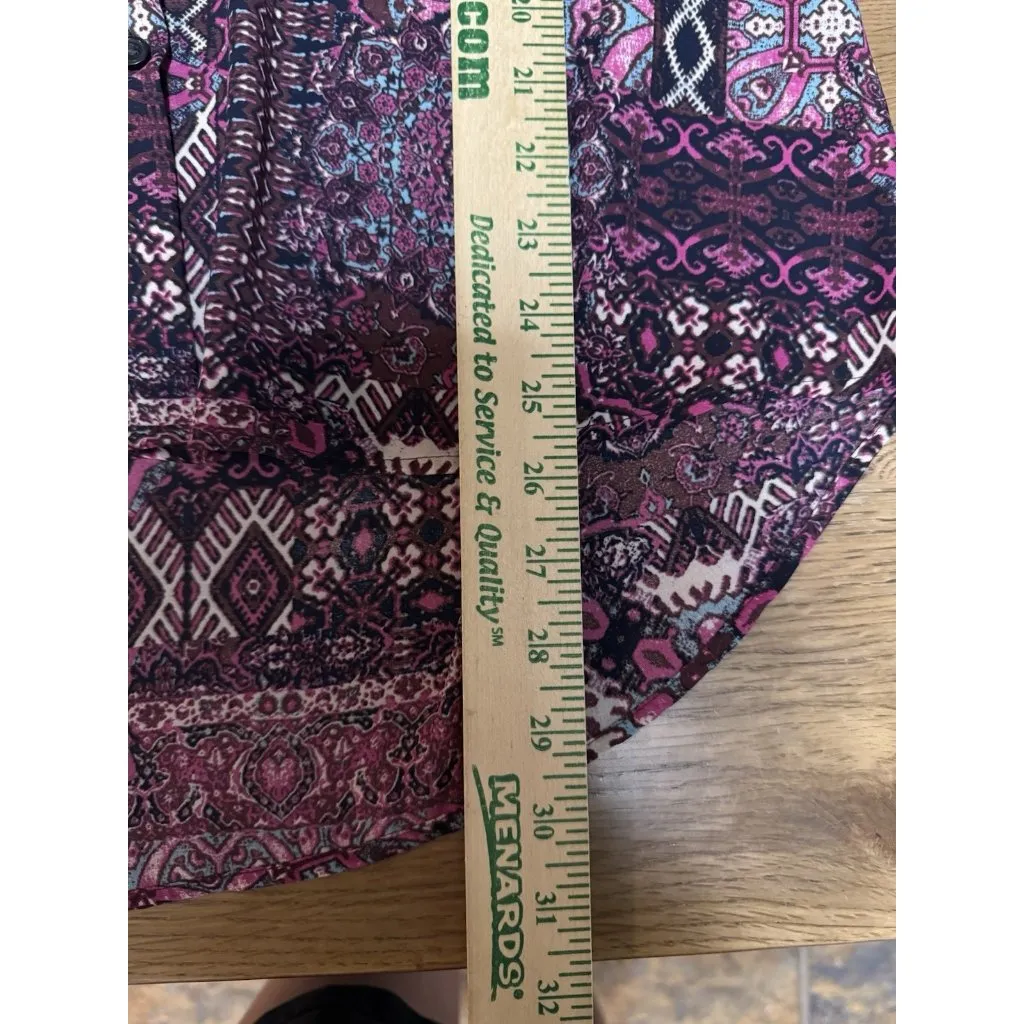 Van Heusen Women Size Large Button Down Shirt Polyester Aztec Long Sleeve Office - Image 4