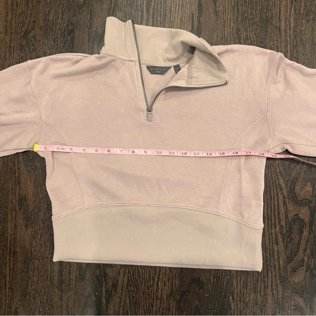 Danskin Blush Cropped Pullover and Shorts Set - Image 11