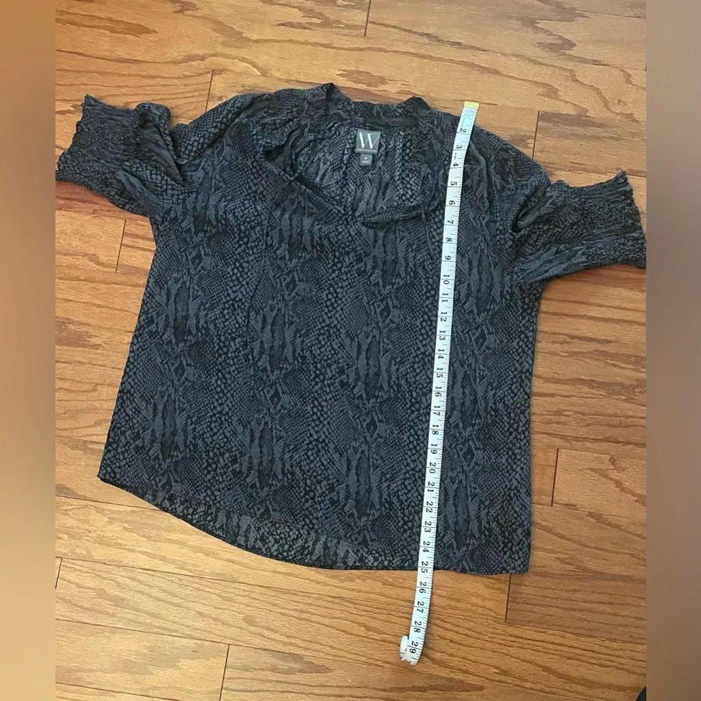 Worthington- Gray Blouse with Cuffed Sleeves and Tie Front Size M - Image 6