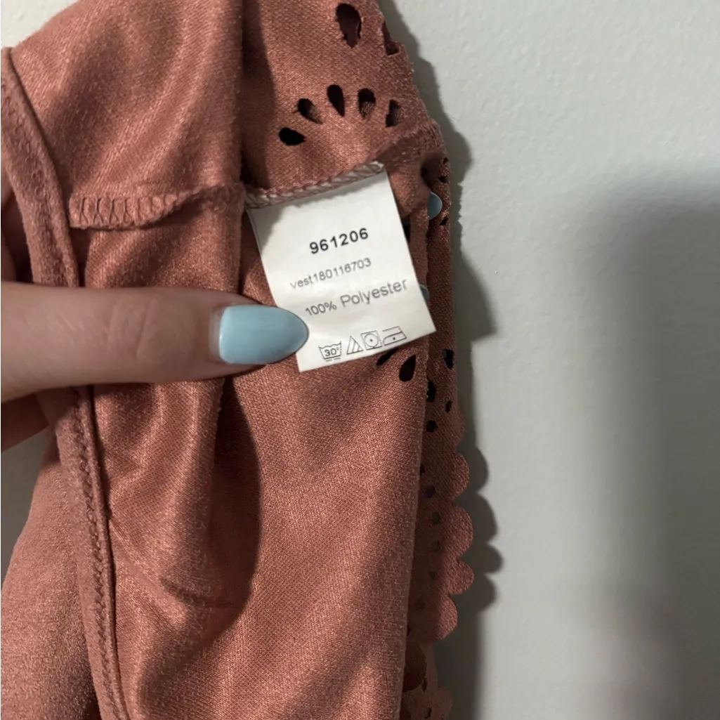 Shein Backless Mauve Halter Top - Image 6