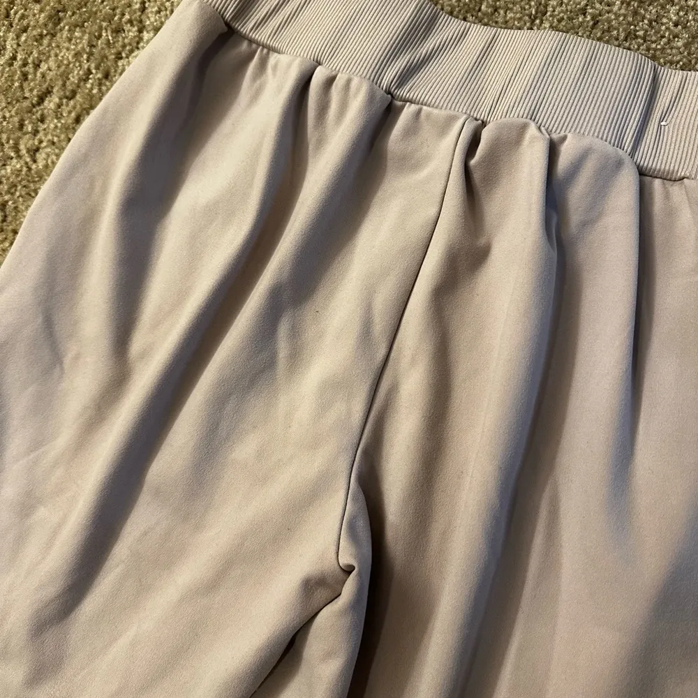 Rachel Zoe Tan Cream Slip On Dress Pants XS - Image 7