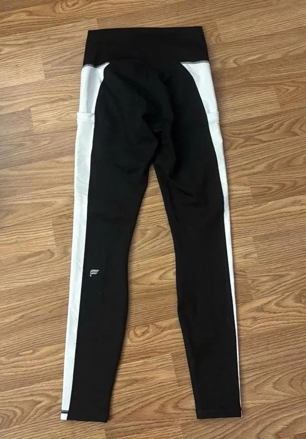 Fabletics On The Go High Waisted Leggings Size XS - Image 4