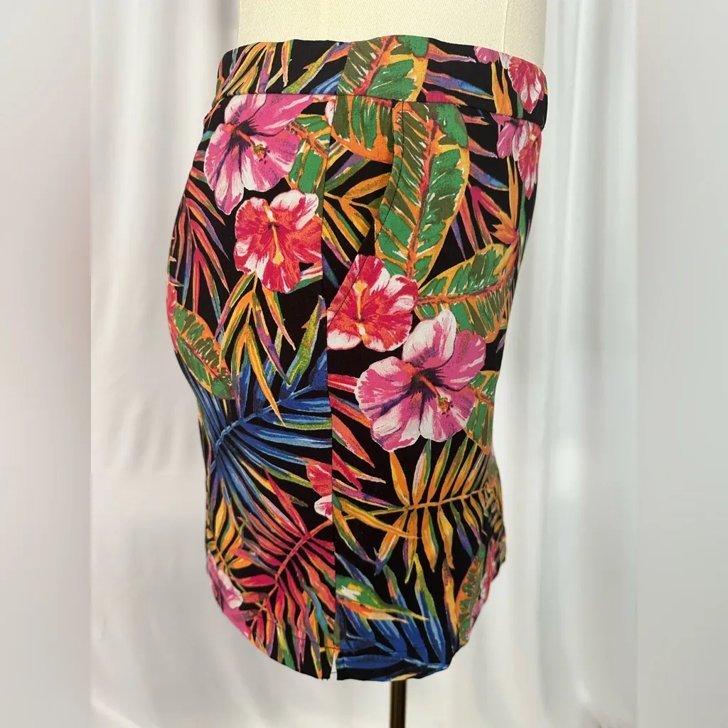 Rafaella Tropical Floral Stretch Skort (1105) - Image 4
