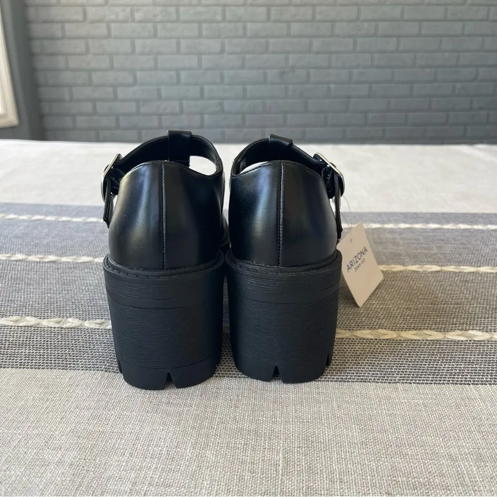 COPY - NWT Arizona Lavelle Mary Jane Loafers Heel Platform T Strap Size 6 - Image 5