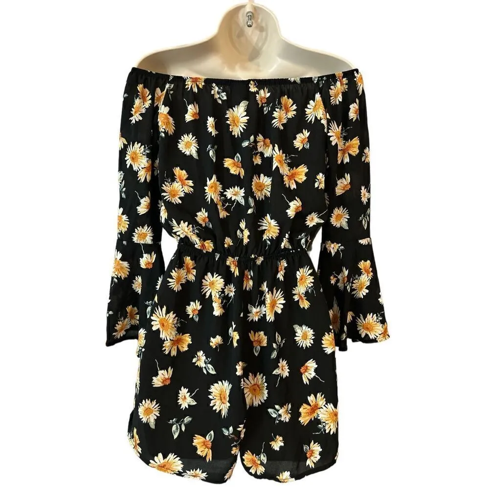 Rue21 Off Shoulder Black Floral 🌼 Print Romper Shorts Bell Sleeves SIZE XS - Image 3