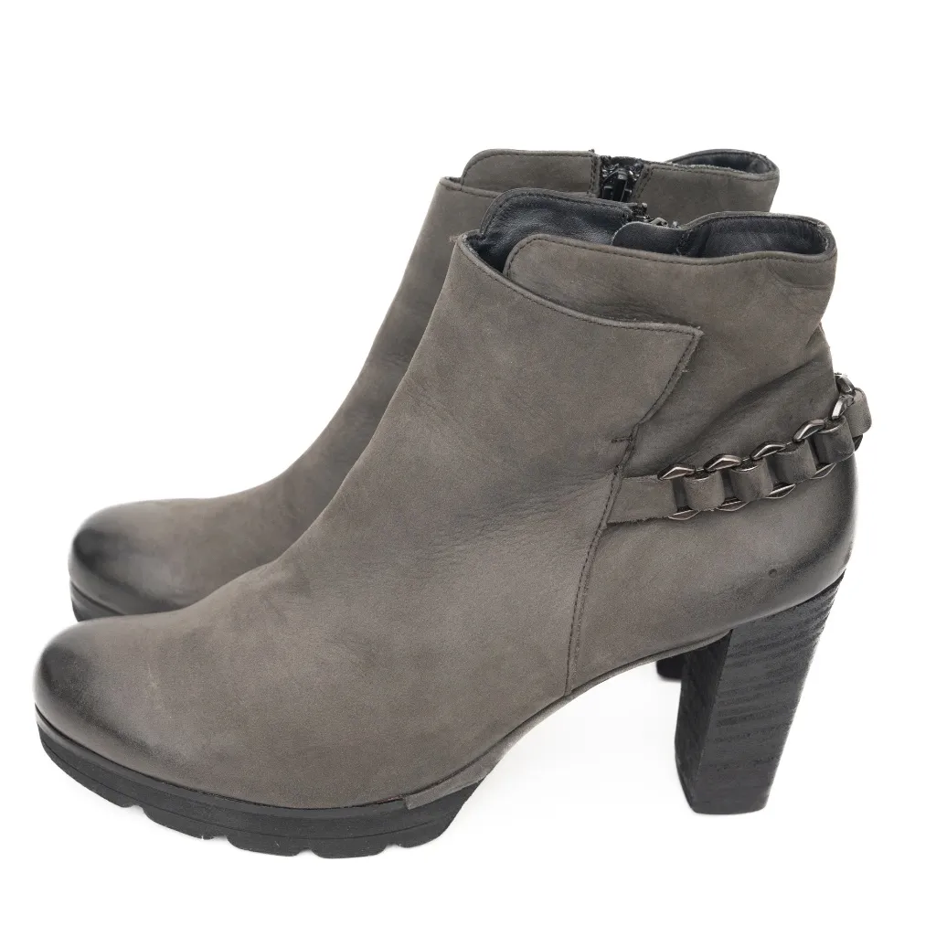 Paul Green - New! Darcy Chain Round Toe Leather Bootie - Image 5