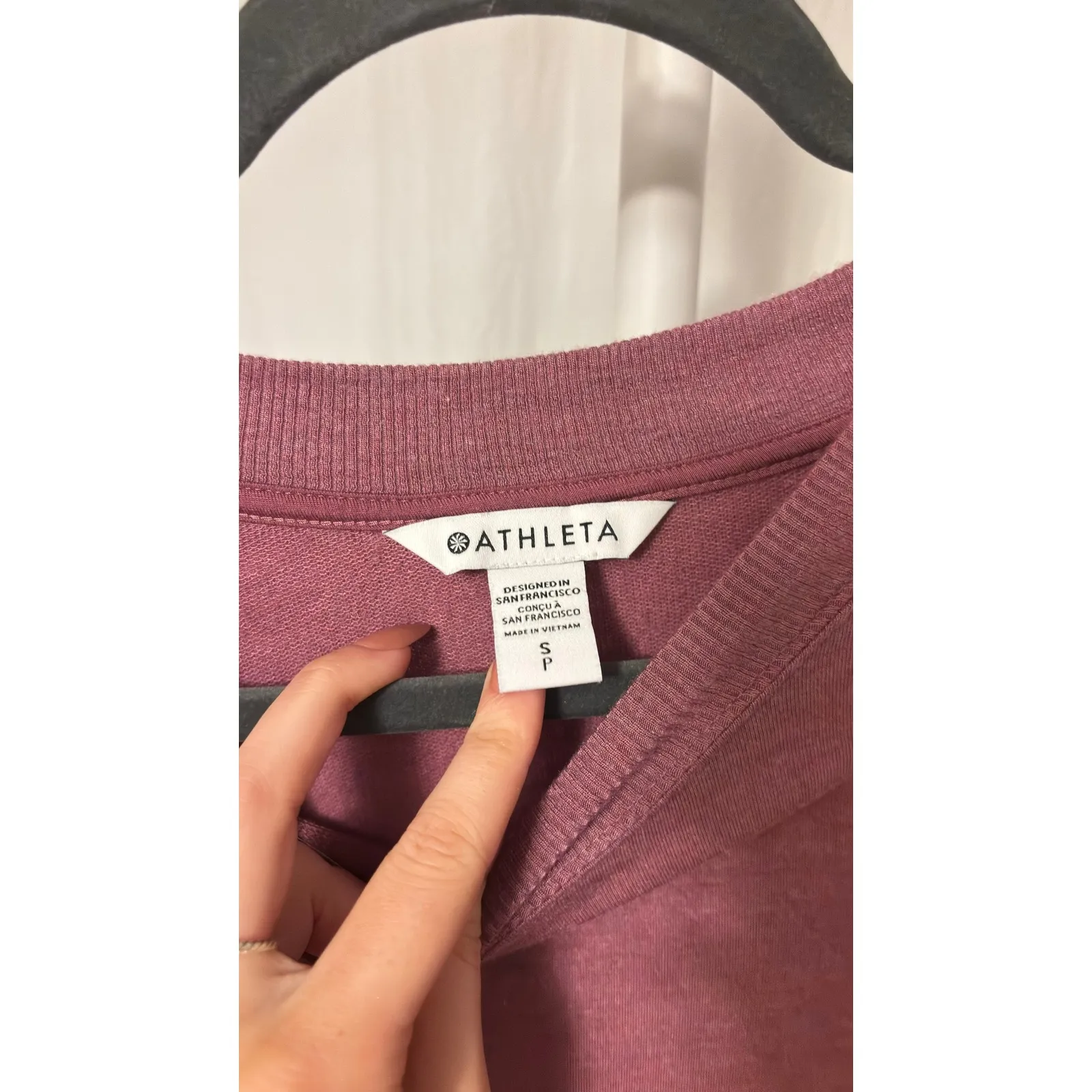 Athleta Marina Drawstring Cropped Long Sleeve Sweatshirt Womens Size Small - Image 4