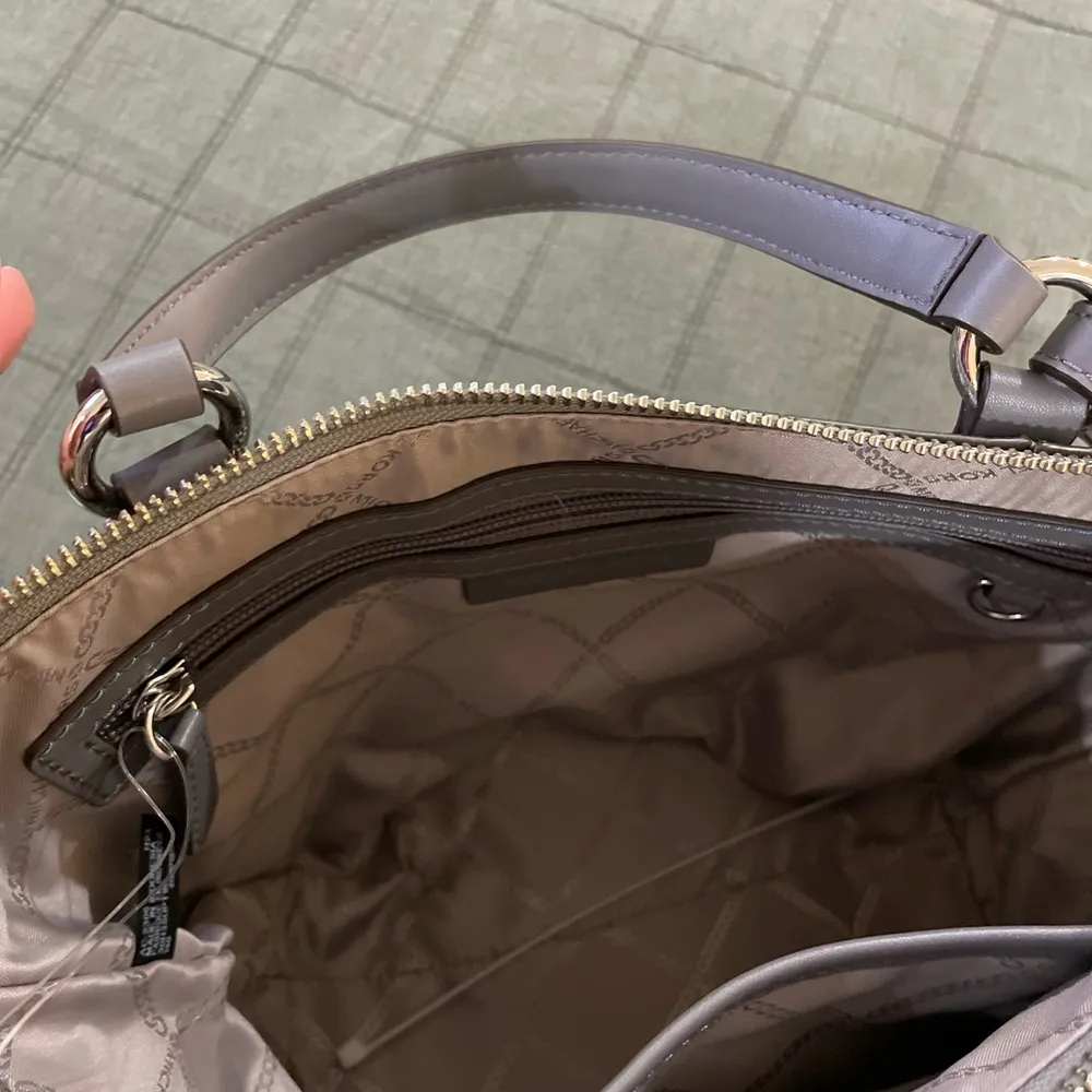 Michael Kors Sullivan handbag - Image 9