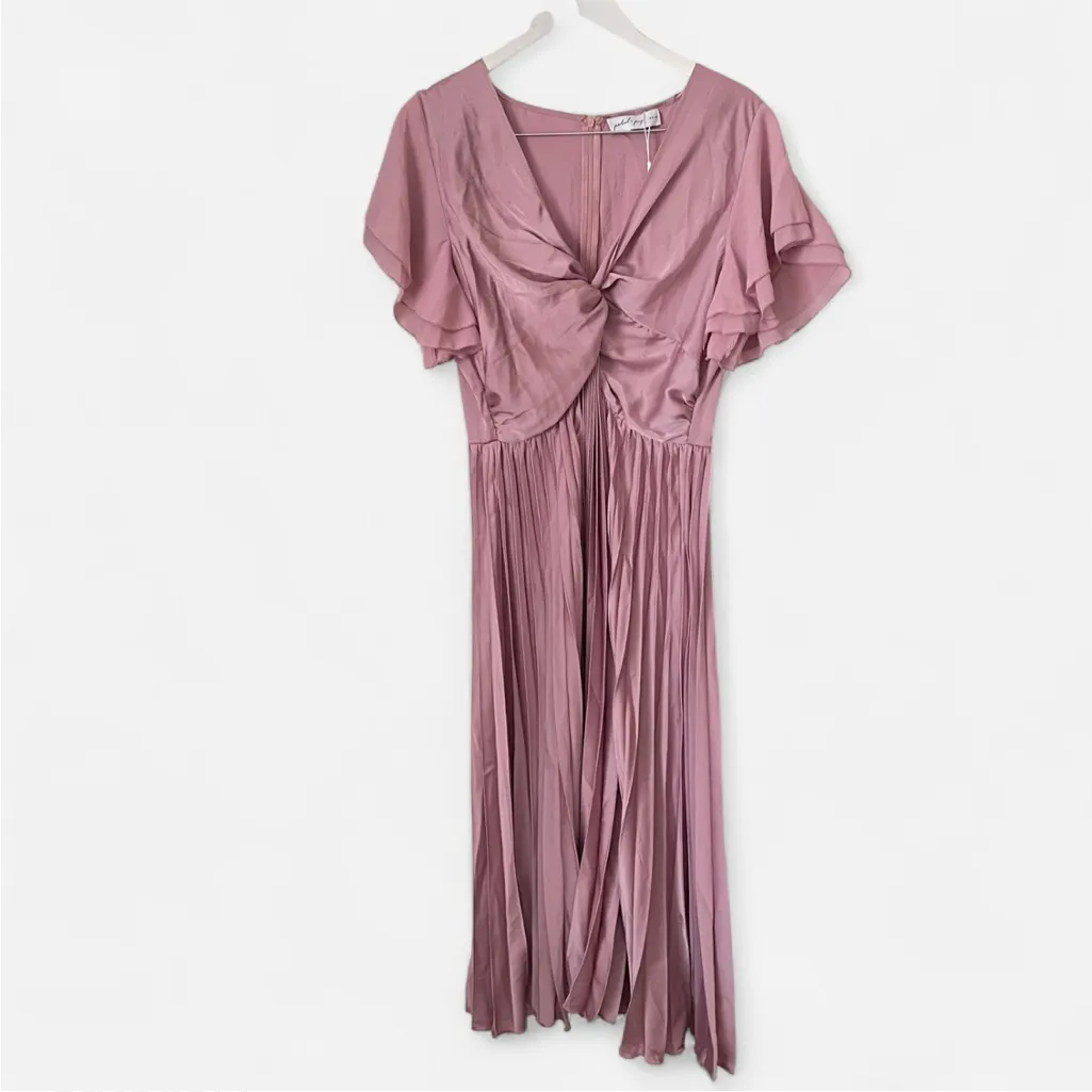 Petal & Pup Nova Flutter Sleeve Pleated Midi Dress - Image 4