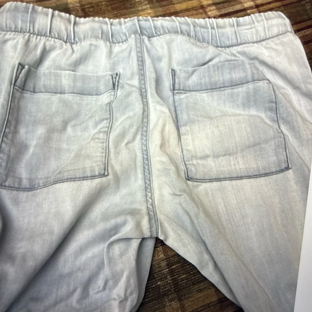 Bella Dahl  chambray jogger small denim pant - Image 4