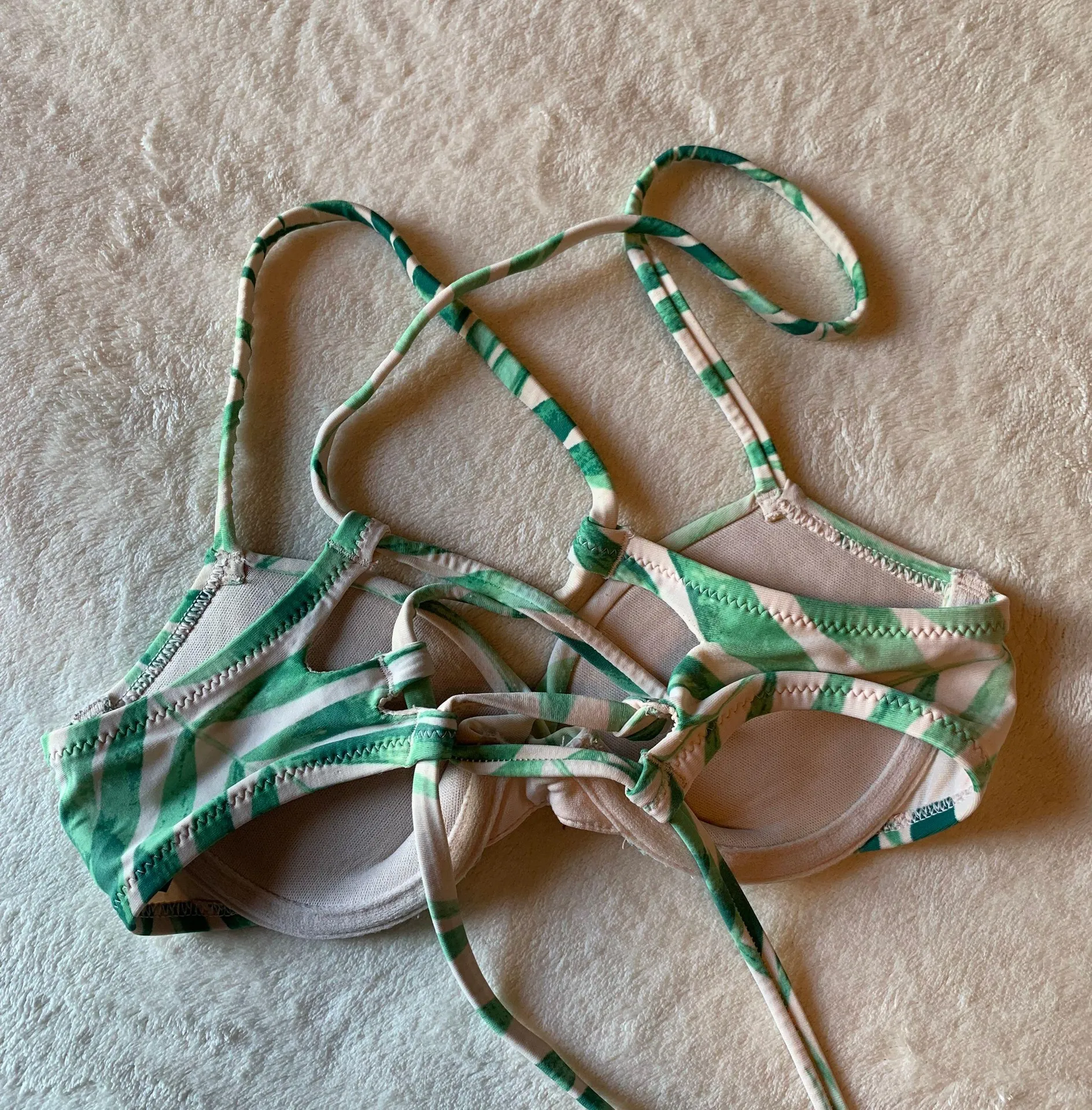 NWT pushup leaf print bikini top - Image 2