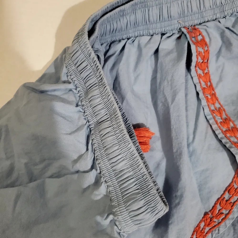 🔥SALE🔥House Of Pom Paisley Blue Pink Embroidered Shorts S - Image 6