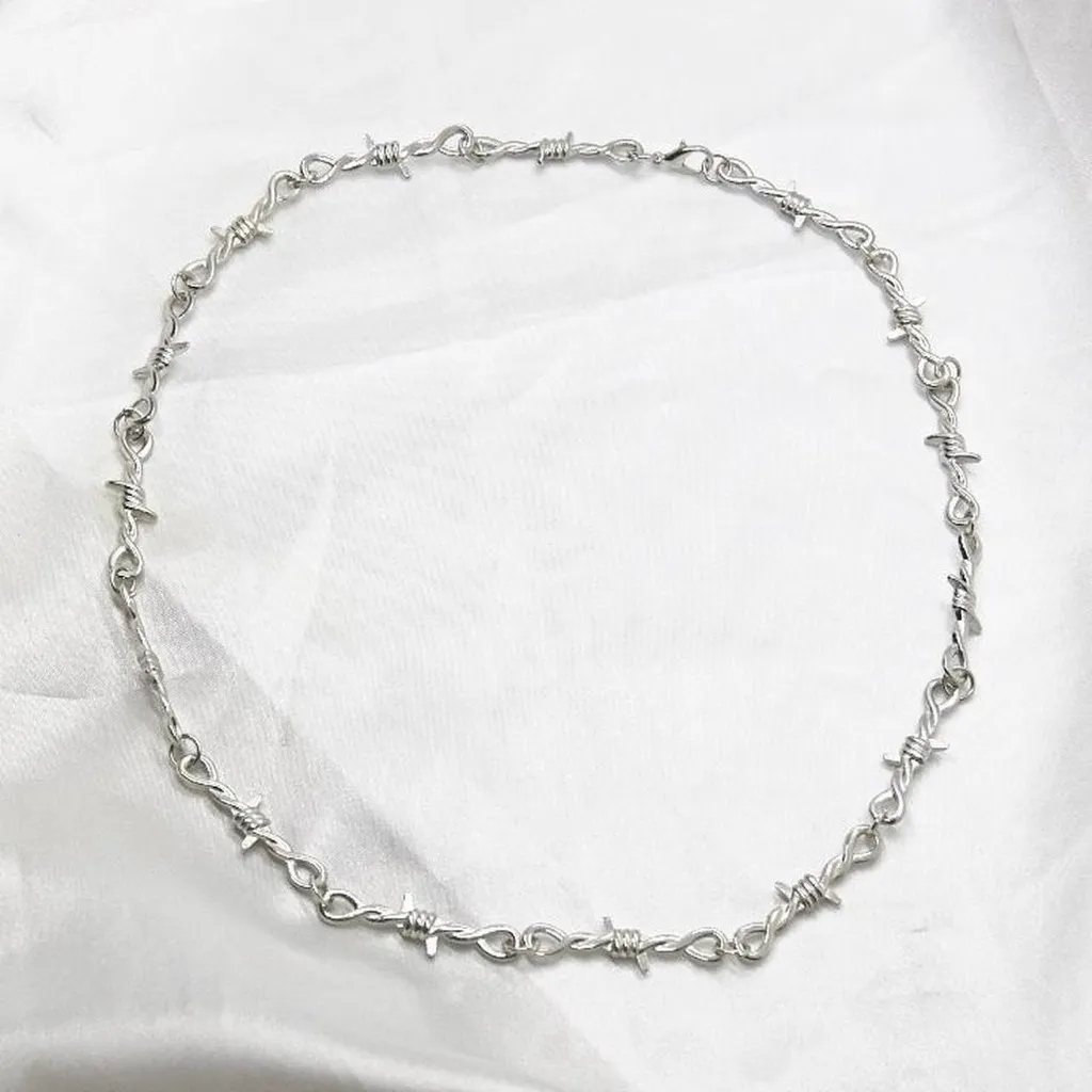 Silver Barbed Wire Chain Necklace - Image 2