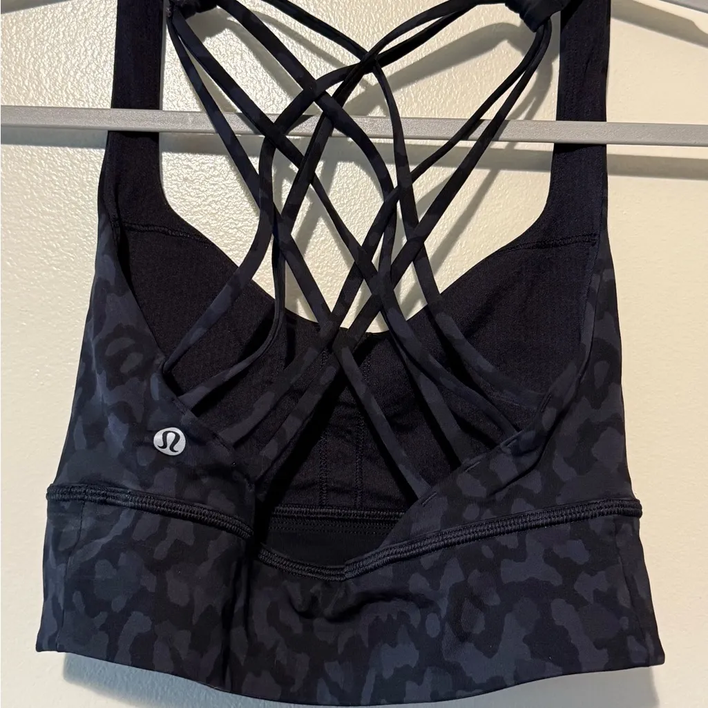 Lululemon Athletica Black Patterned Sports Bra - Image 3