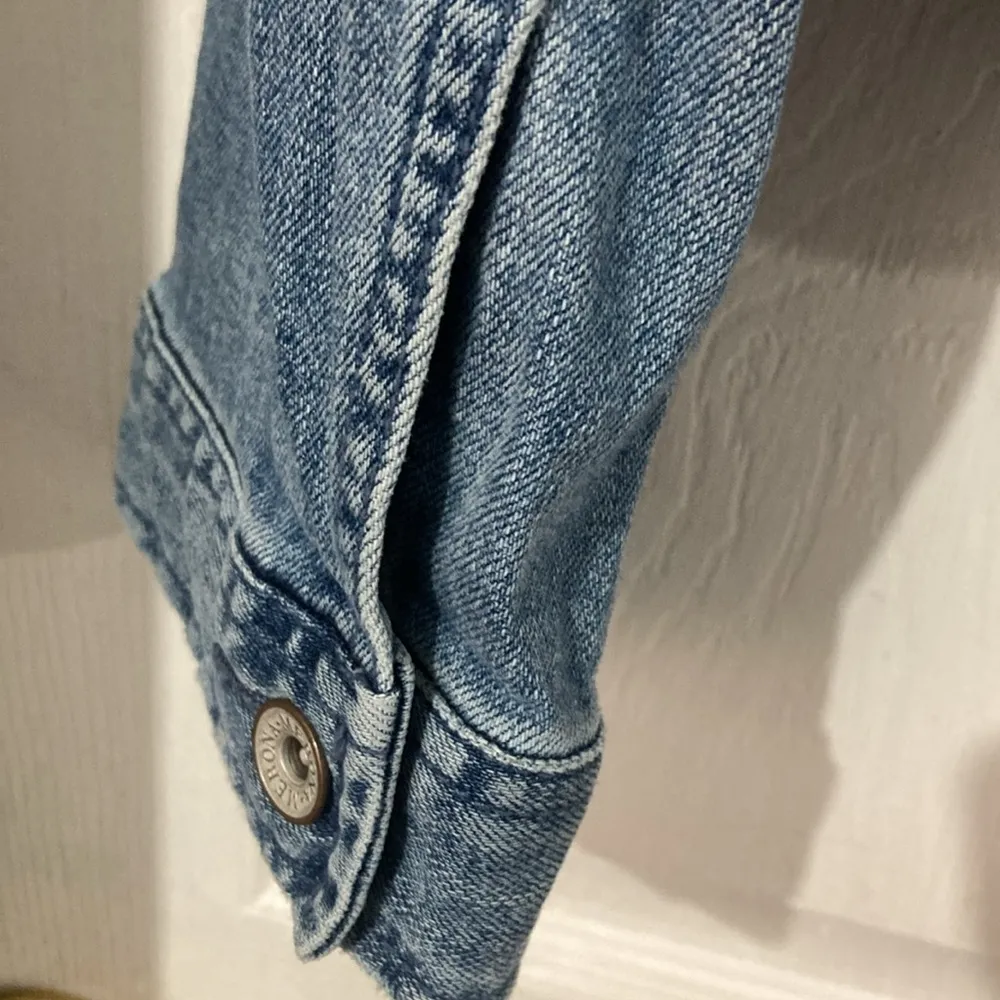 Merona Classic Button Down Blue Denim Jacket Women’s Size Small - Image 6