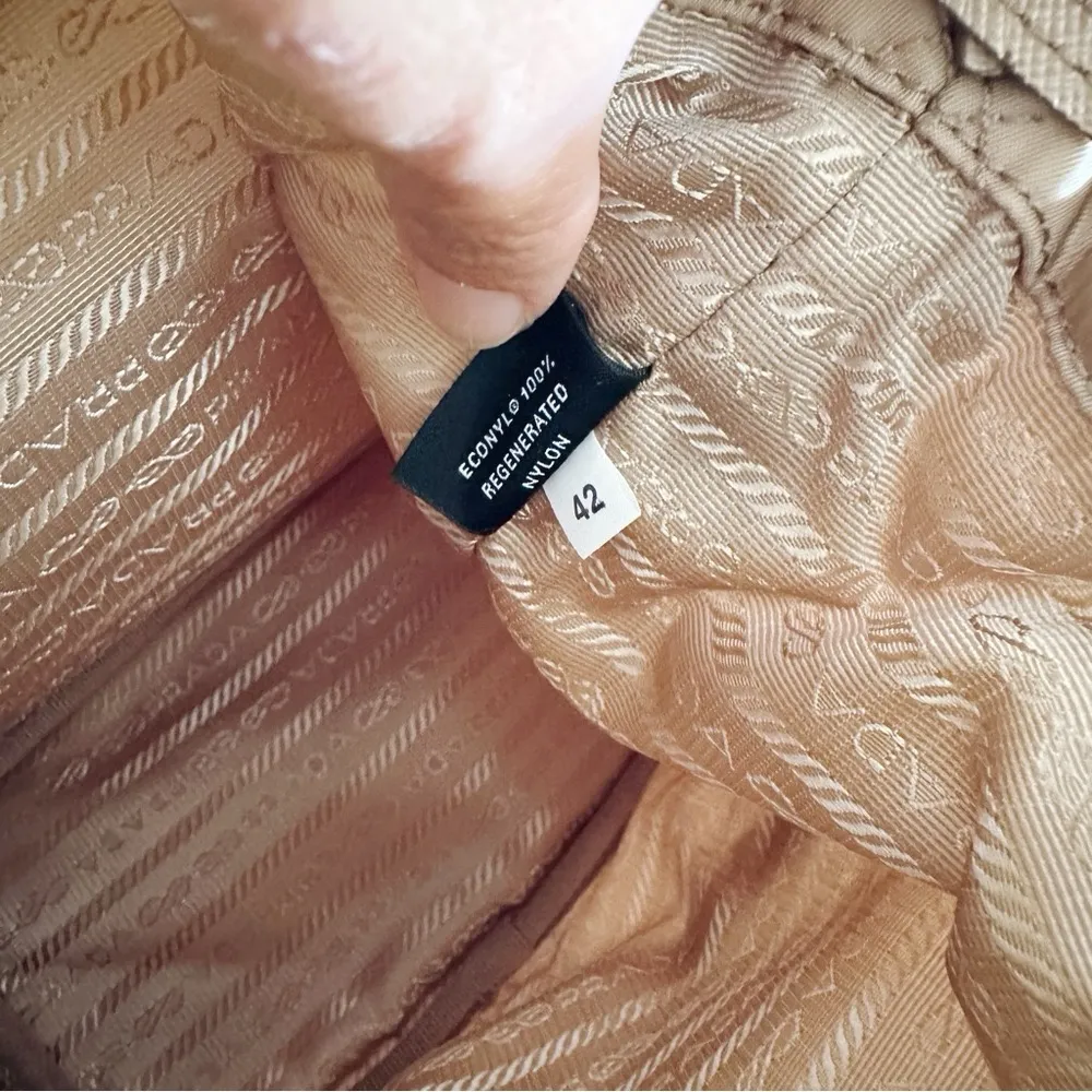 NEW Prada Re-Edition 1995 Chaîne Re-Nylon Shoulder Bag Desert Beige Quilted RARE - Image 12