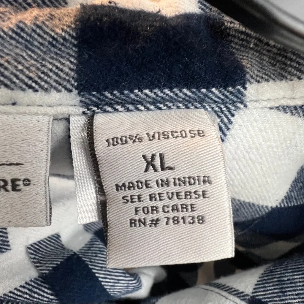 The Vermont Country Store XL Long Sleeve Blue & White Check Button Front Shirt - Image 7