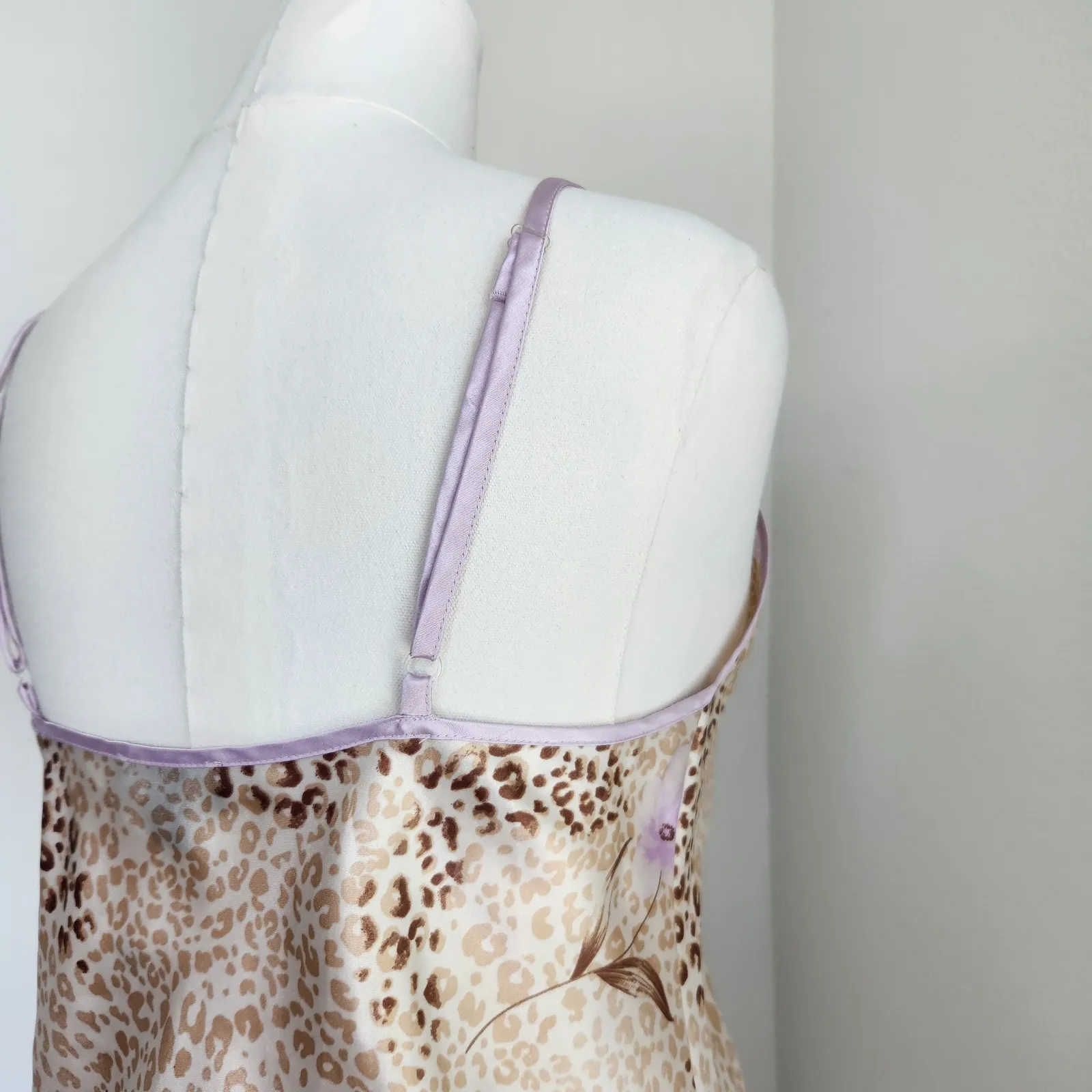 Vintage Y2K Jones New York Beige Leopard Floral Satin Slip Dress Lilac Trim L - Image 7