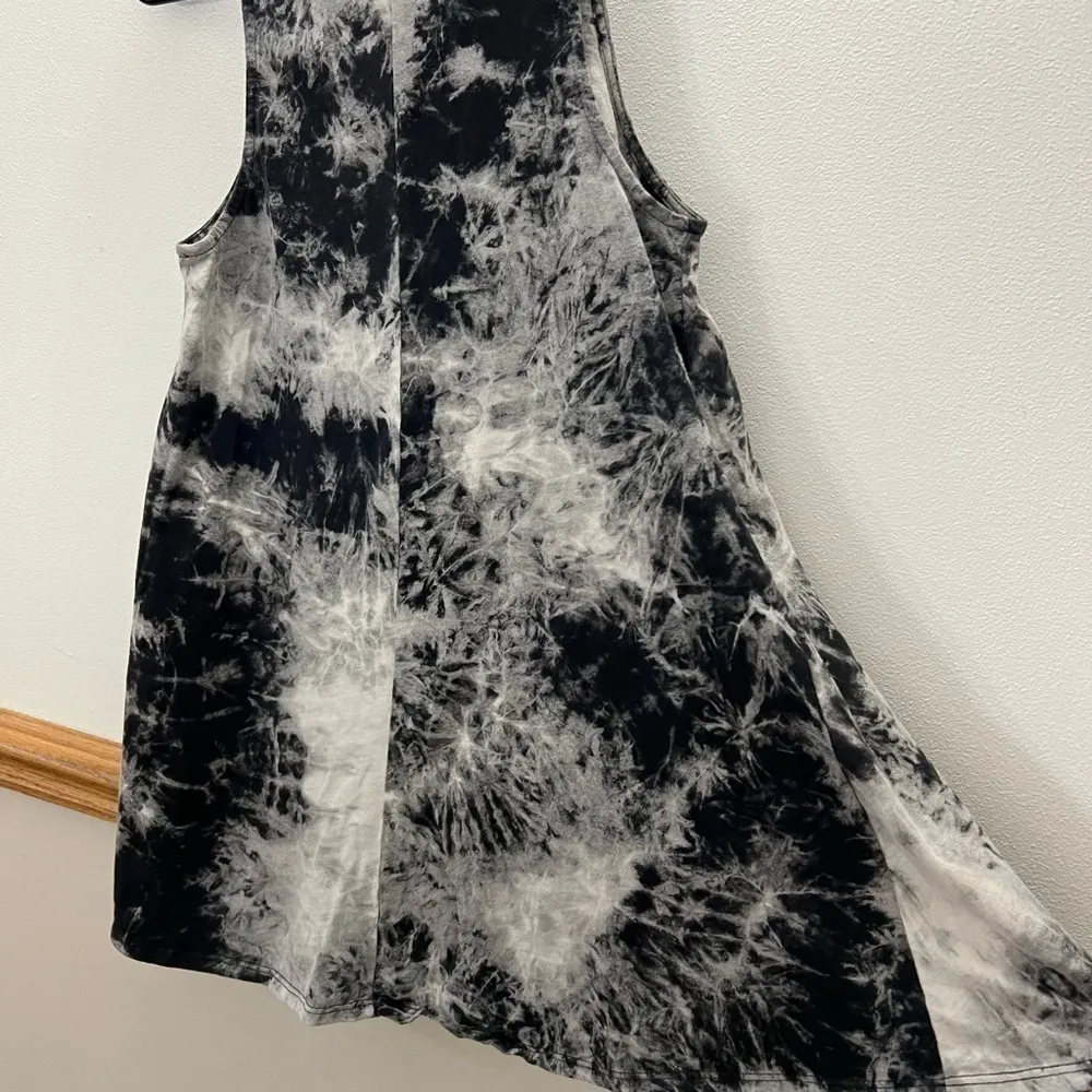 Flowy Tie Dye Tank Women’s Size Small - Image 4