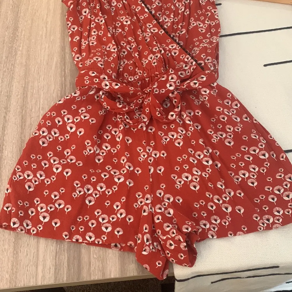Loft Red Orange  Dandelion Romper! Size Small - Image 7