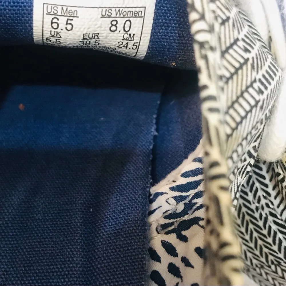 VANS TC6D Black & White Geometric Chevron Pattern sz 8 - Image 11