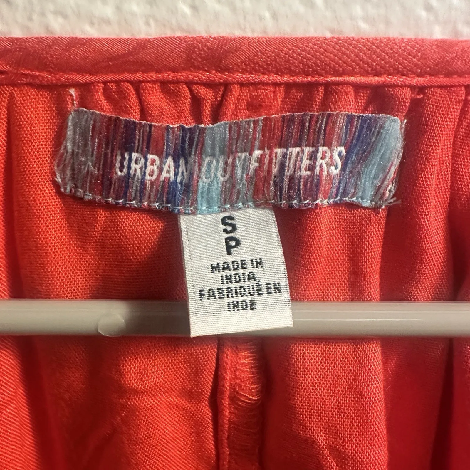 Urban Outfitters‎ Women's Long Sleeve Red Button Front Satin Mini Dress Sz S - Image 4