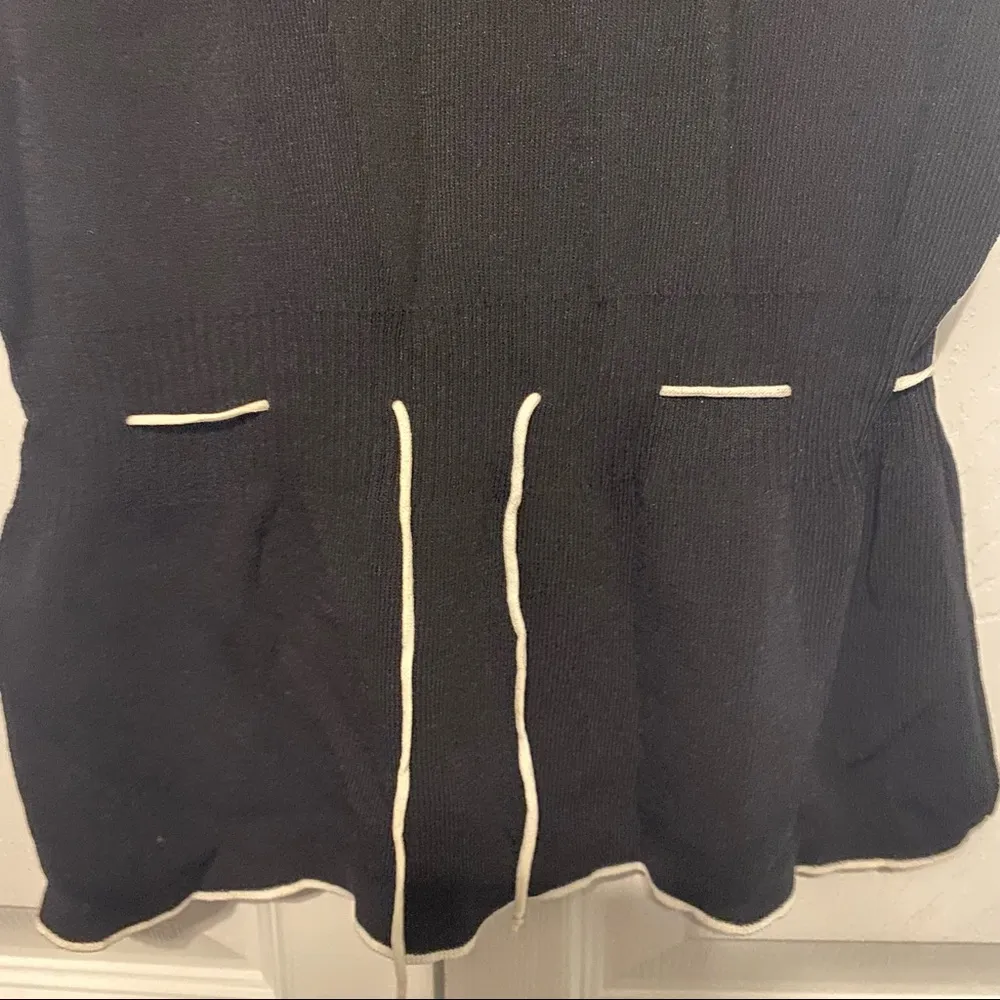 Outfit JPR black sweater in small - Image 2