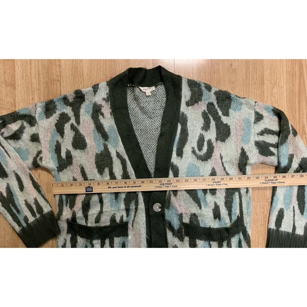Womens Soft Cardigan Sweater Medium  Button  Up Pockets Multi Pattern - Image 5
