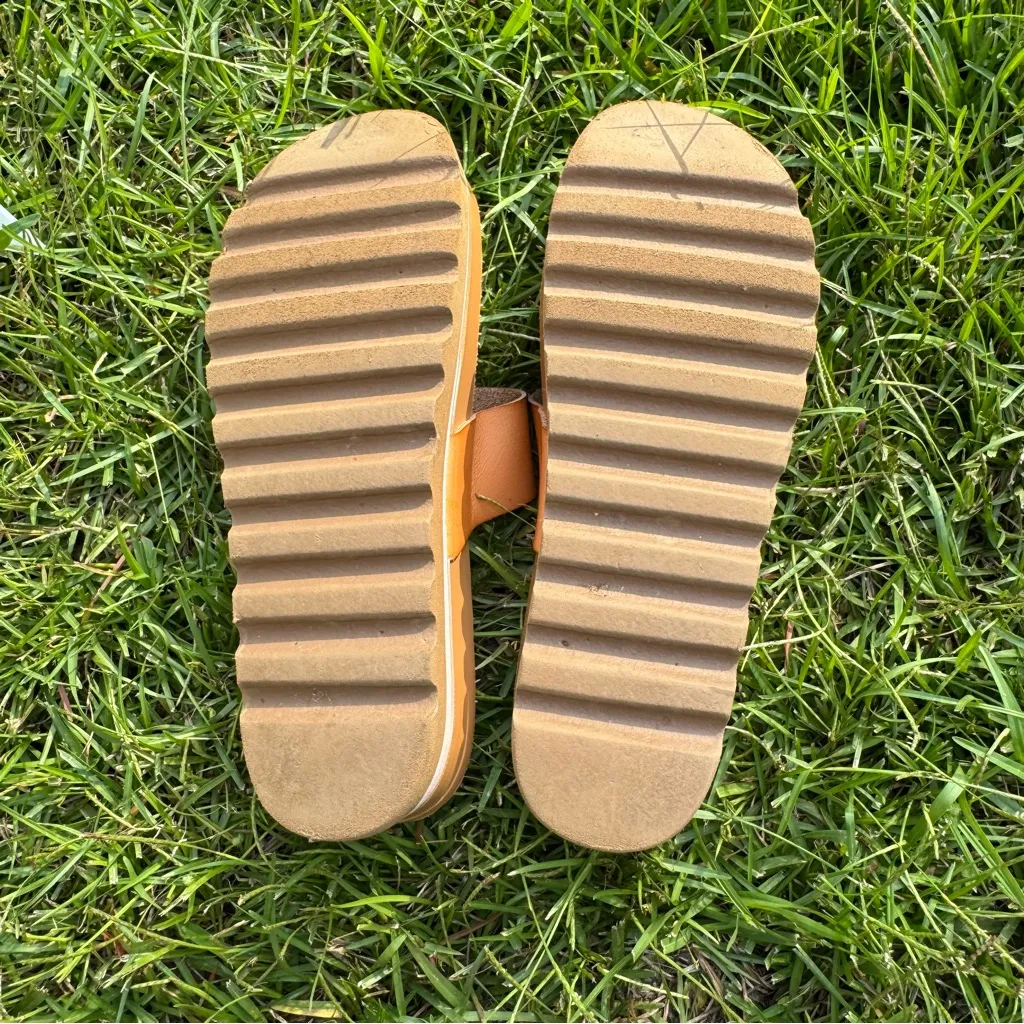 REEF  Cushion Sol Hi Slide Sandals Size 10 - Image 8