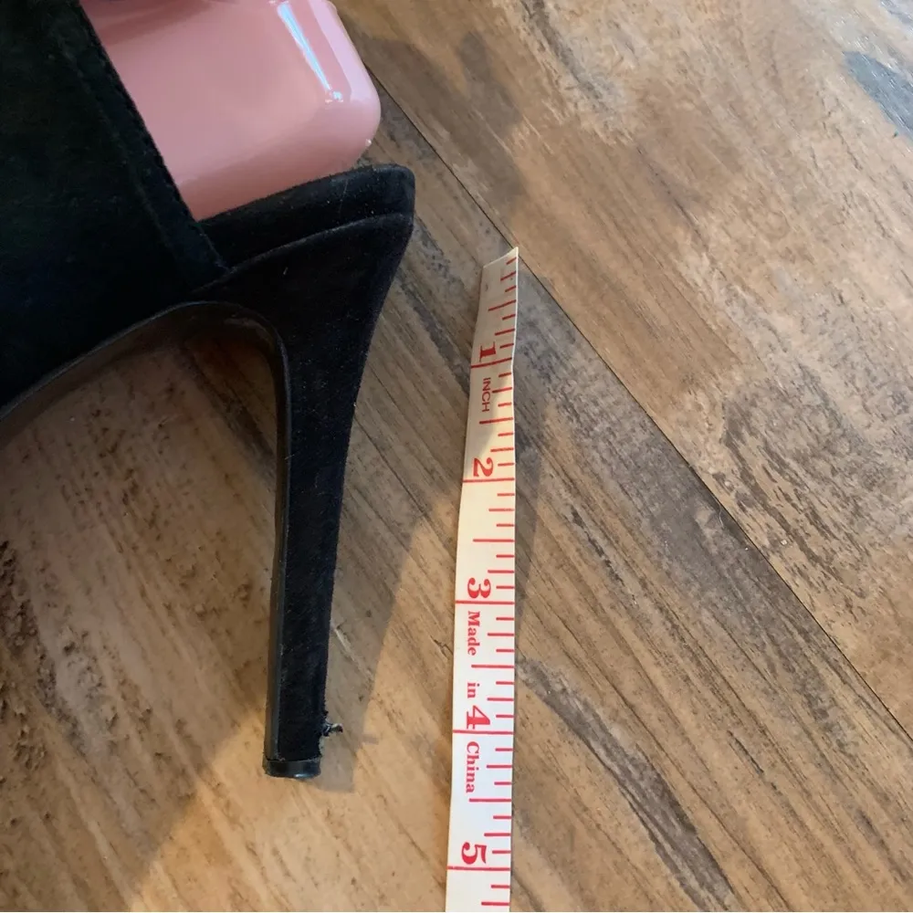 Gianni Bini Cut Out Stilettos Women Size 9.5 M Black Suede - Image 4