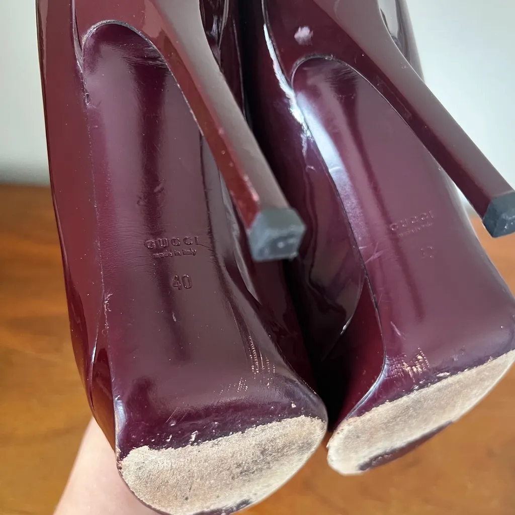 GUCCI • Tile Platform Pumps stiletto heels square toe burgundy patent leather - Image 11