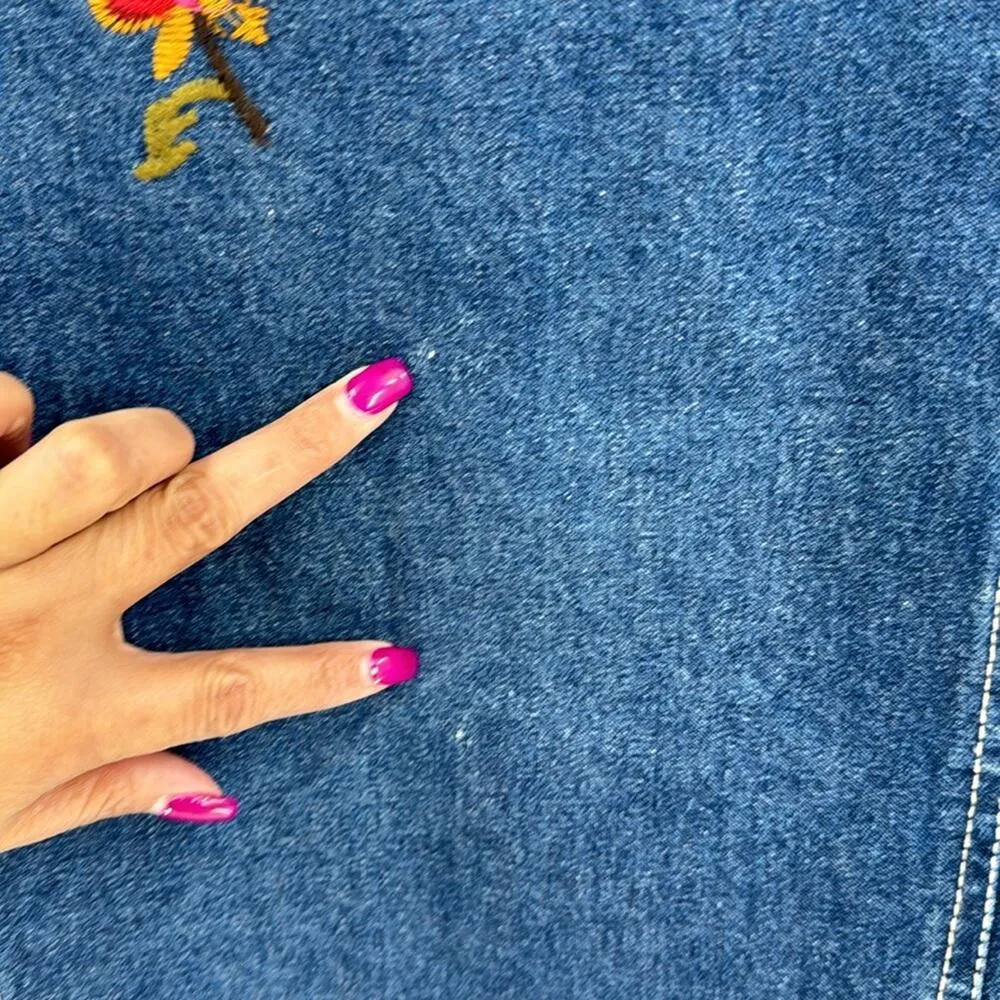 Life Style late 90s embroidered denim jacket granola girl semi cropped size M Size M - Image 7