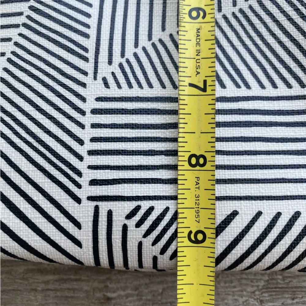 Fossil Crossbody - Image 11