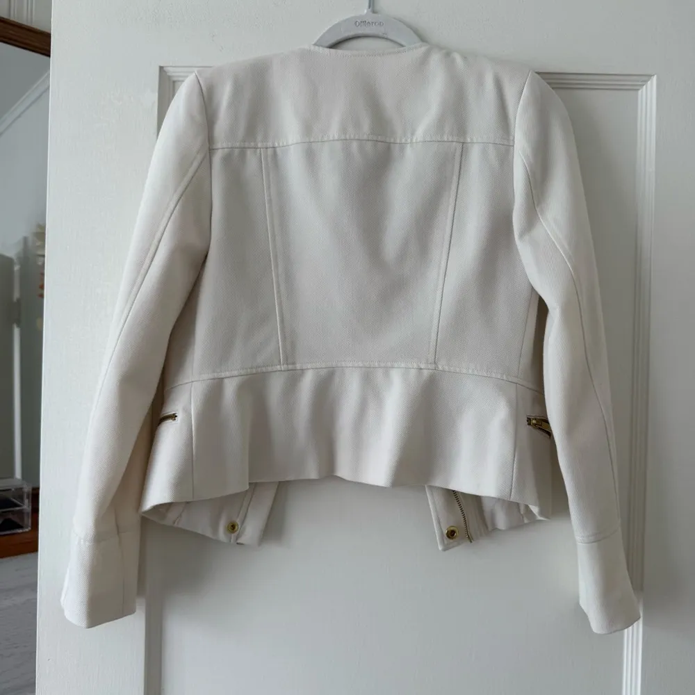 Forever 21 Women’s Chic White Gold Accent Summer Jacket Size Small EUC - Image 5