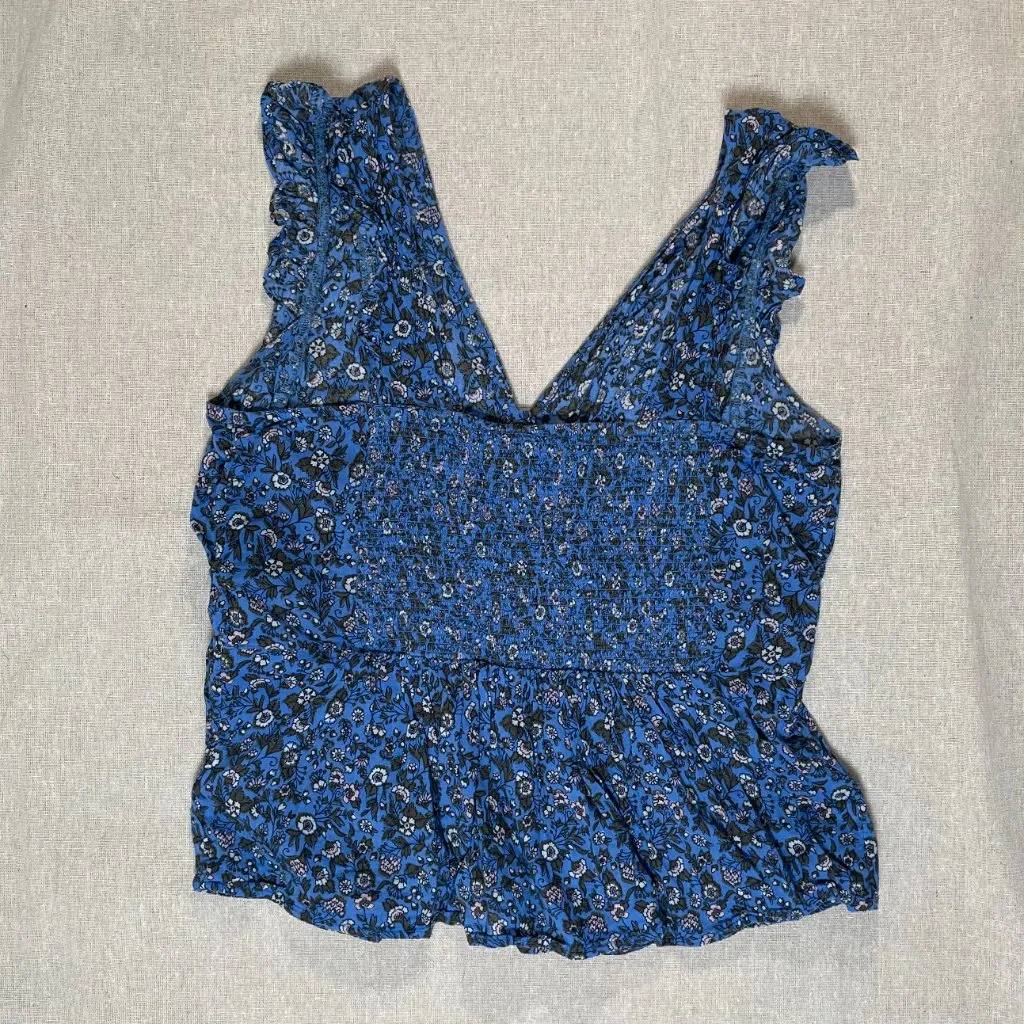 Old Navy | Blue Floral Waist-Defined V-Neck Button Front Blouse | Medium - Image 3