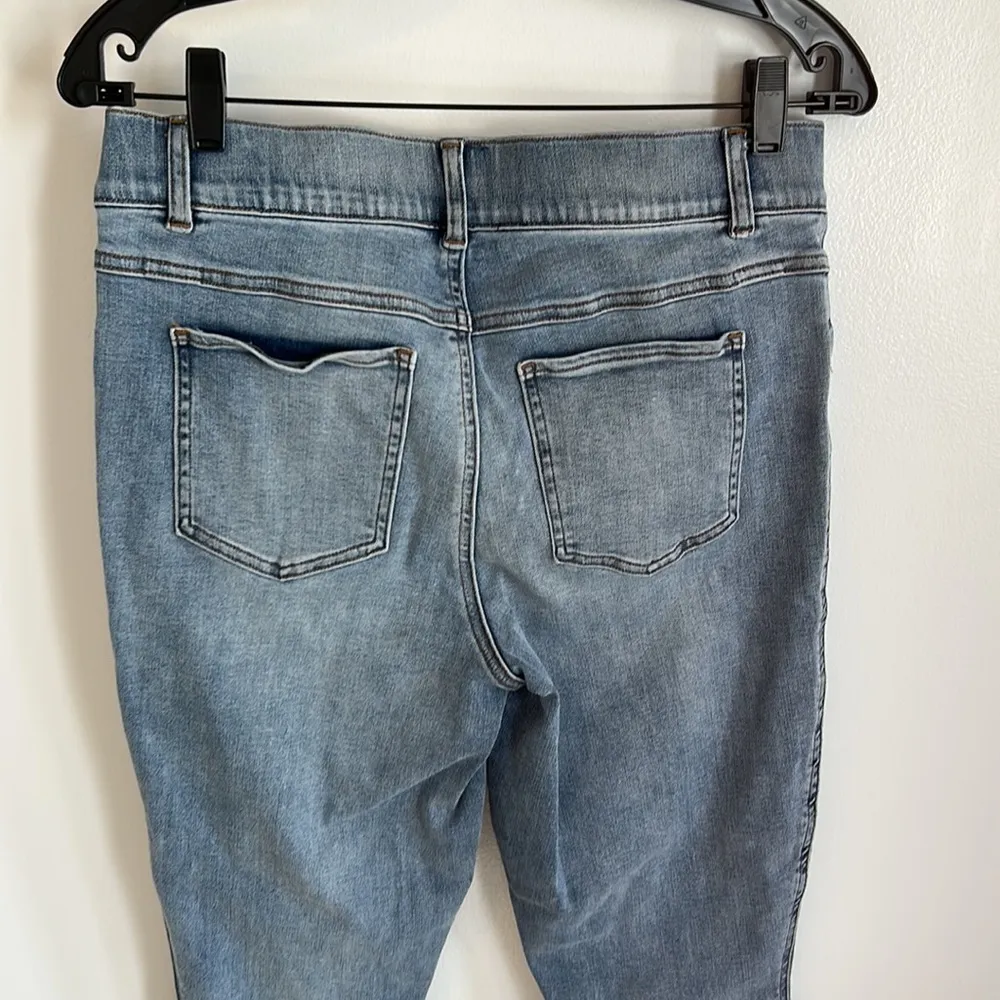 Spanx Ankle Skinny Jeans Light Wash - Image 6