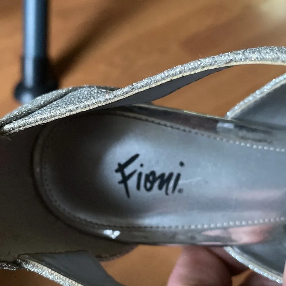 Fioni formal dress shoes size 7 with 3 1/2 inch heel​​​ - Image 5