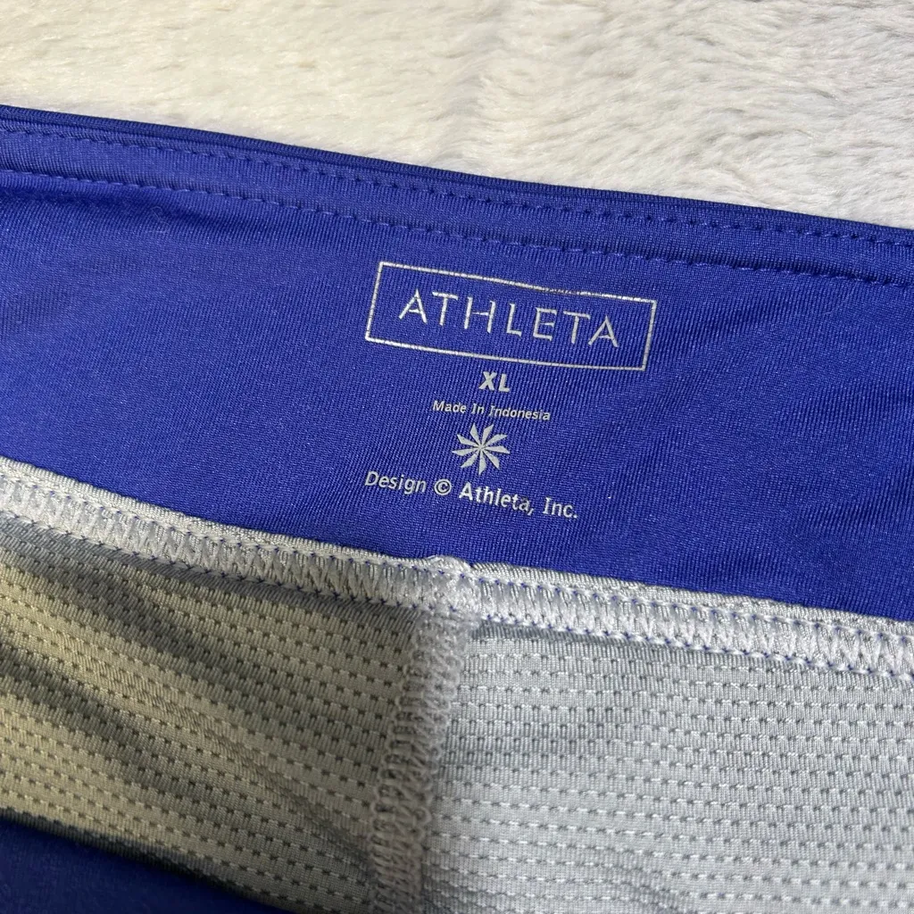Athleta Midnight Blue Laser cut Athletic Skort - Image 6
