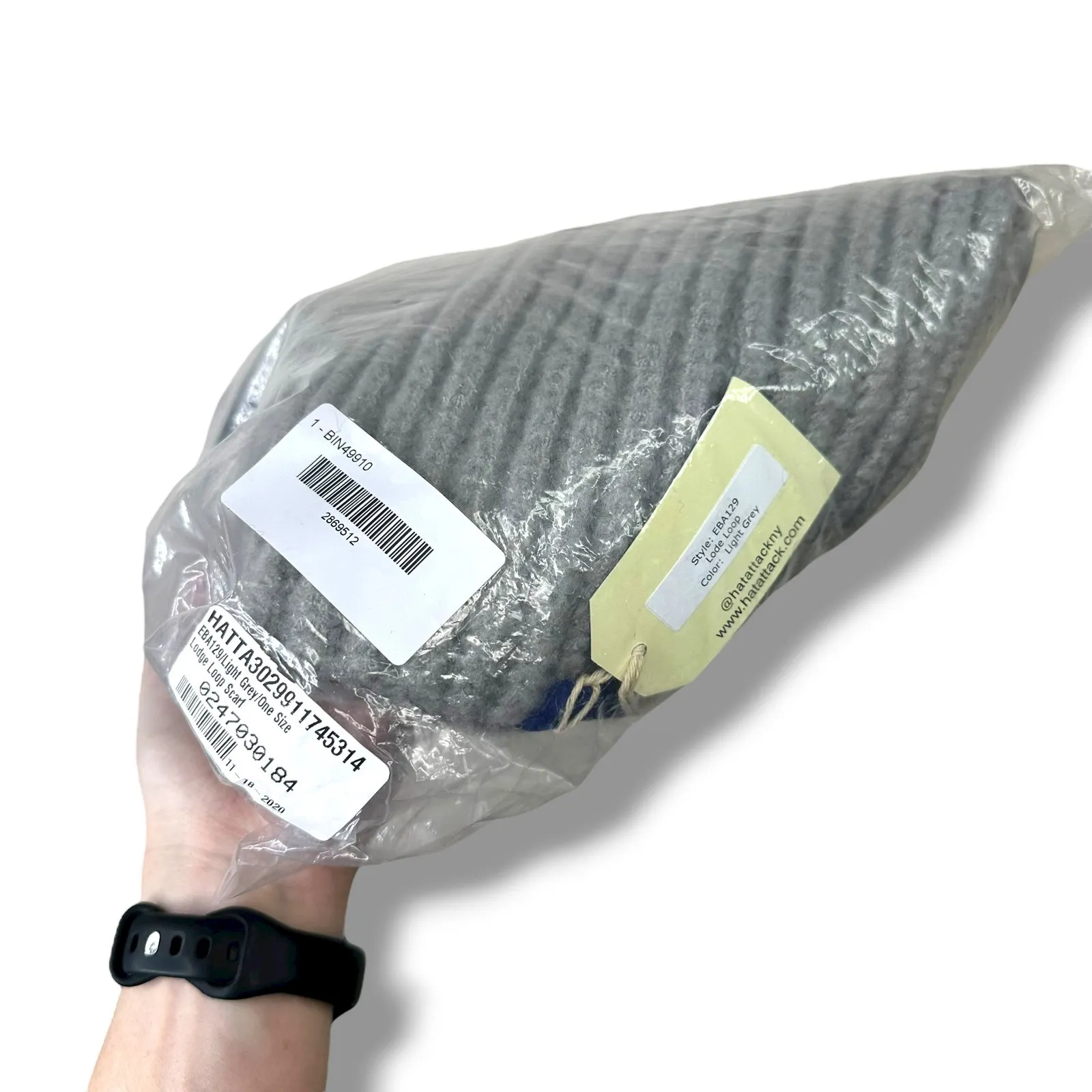 Hat Attack NWT Lodge Loop Light Grey Soft Ribbed Thick Knit Scarf One Size Gray - Image 7