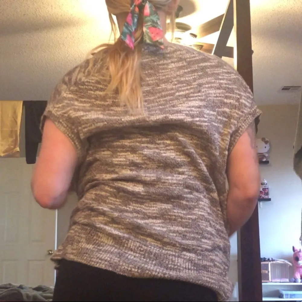 Women’s Nollie sweater cardigan - Image 3